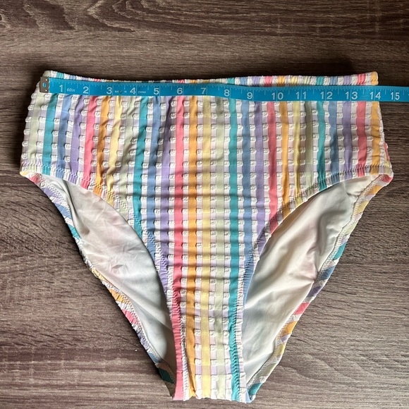 J. Crew Seersucker Rainbow Pastel Bikini Set, Swimwear Women’s Medium - Picture 4 of 7